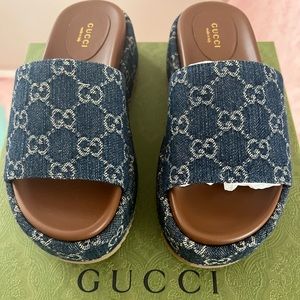 AUTHENTIC New denim GG DELAVE Blue Tea 👡